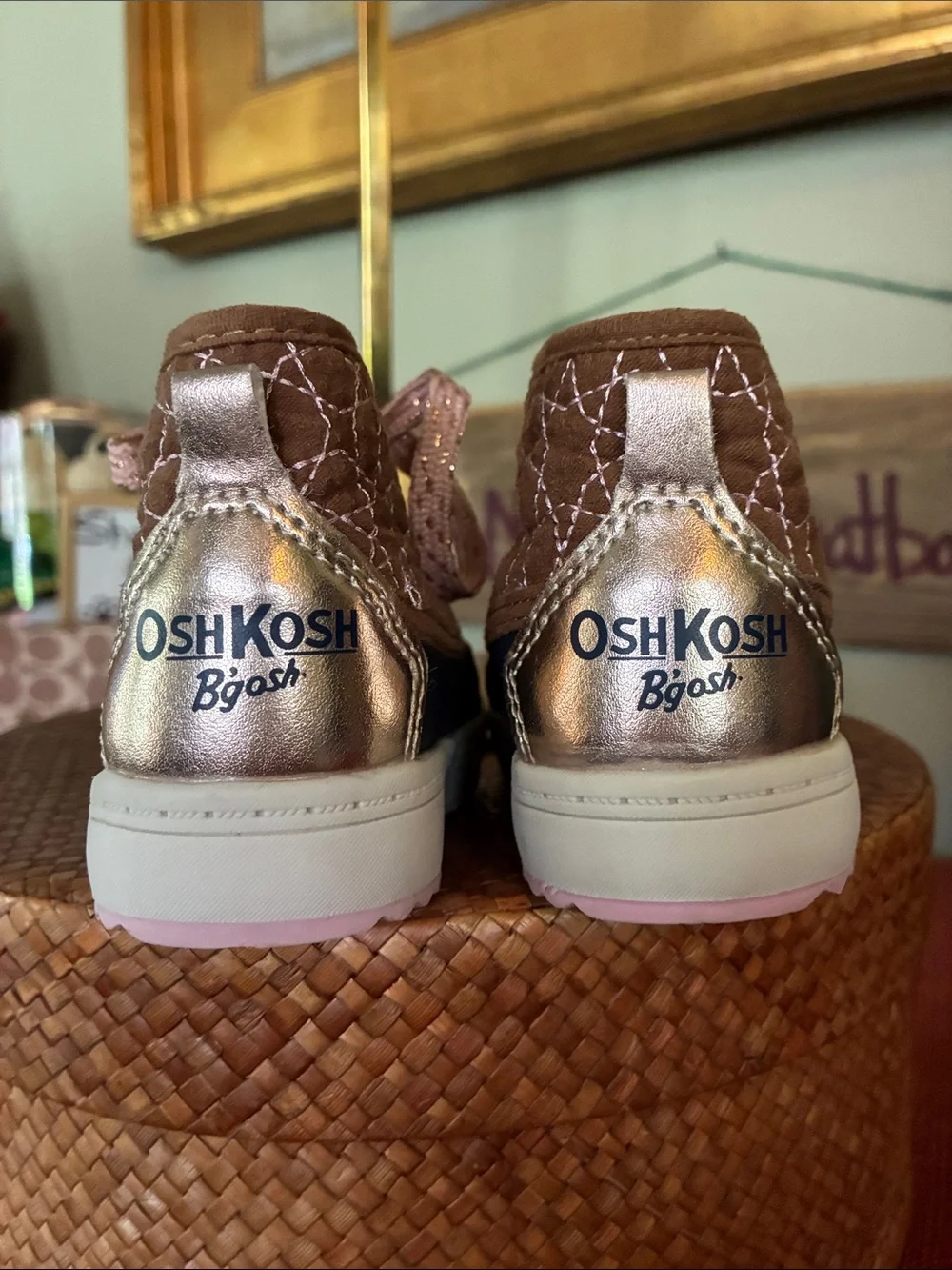 OshKosh B'gosh Duck boots Brown, Pink & Navy Quilted Lace-Up Kids Sneakers - 4